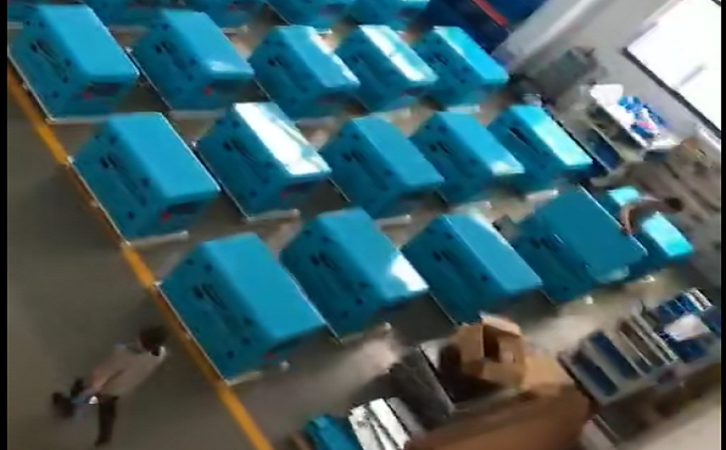 出口沙特阿拉伯180臺(tái)柴油發(fā)電機(jī)