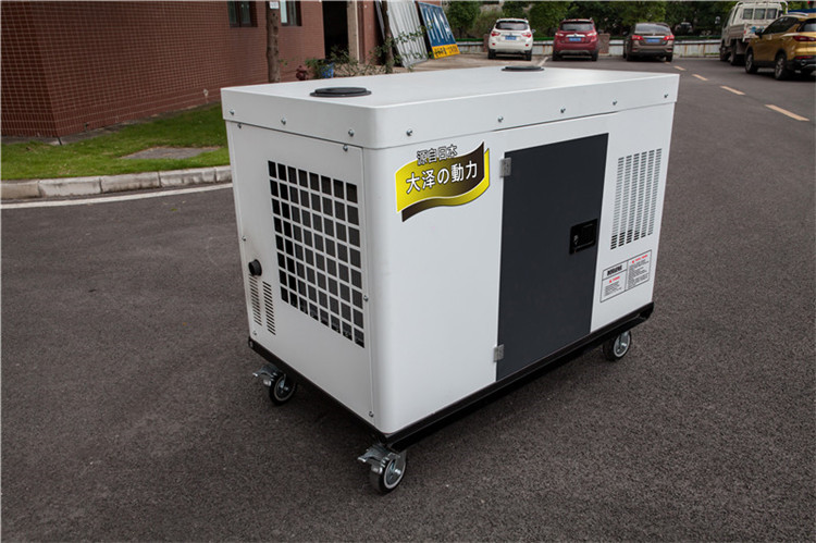 大澤動力柴油發(fā)電機需要經(jīng)常換機油嗎